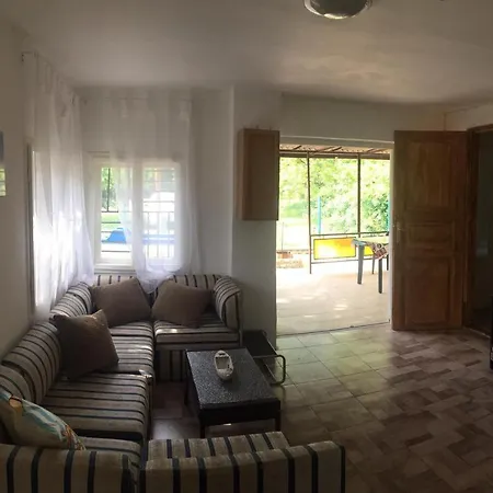 Napfény Apartman Appartamento